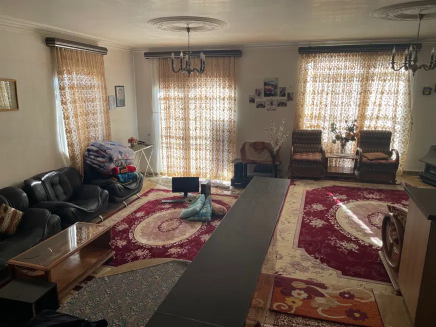 ویلایی ۳۰۰ متر مشاعات کامل