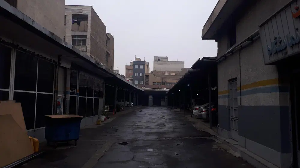 فروش گاراژ سه راه شمشیری