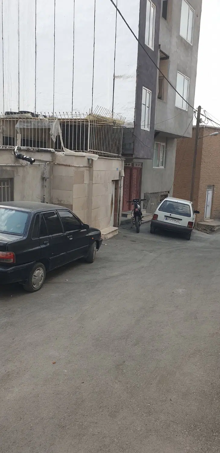 خانه ویلایی مرکز شهر سند شش دانگ