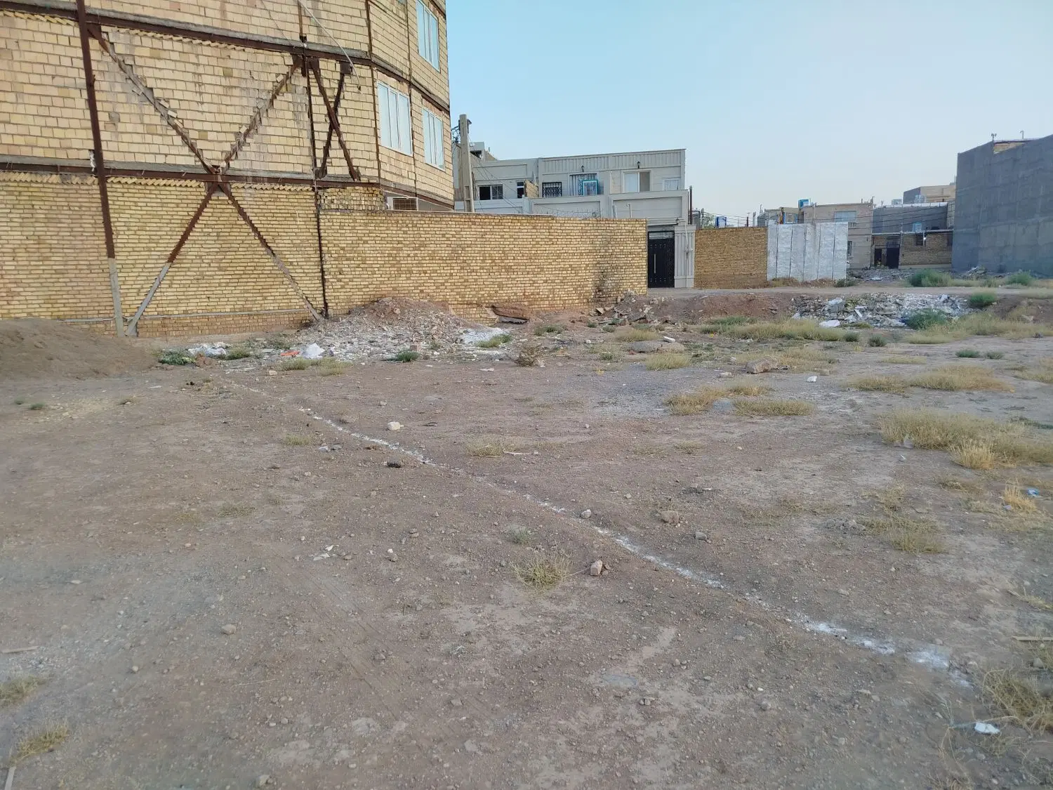 زمین مسکونی