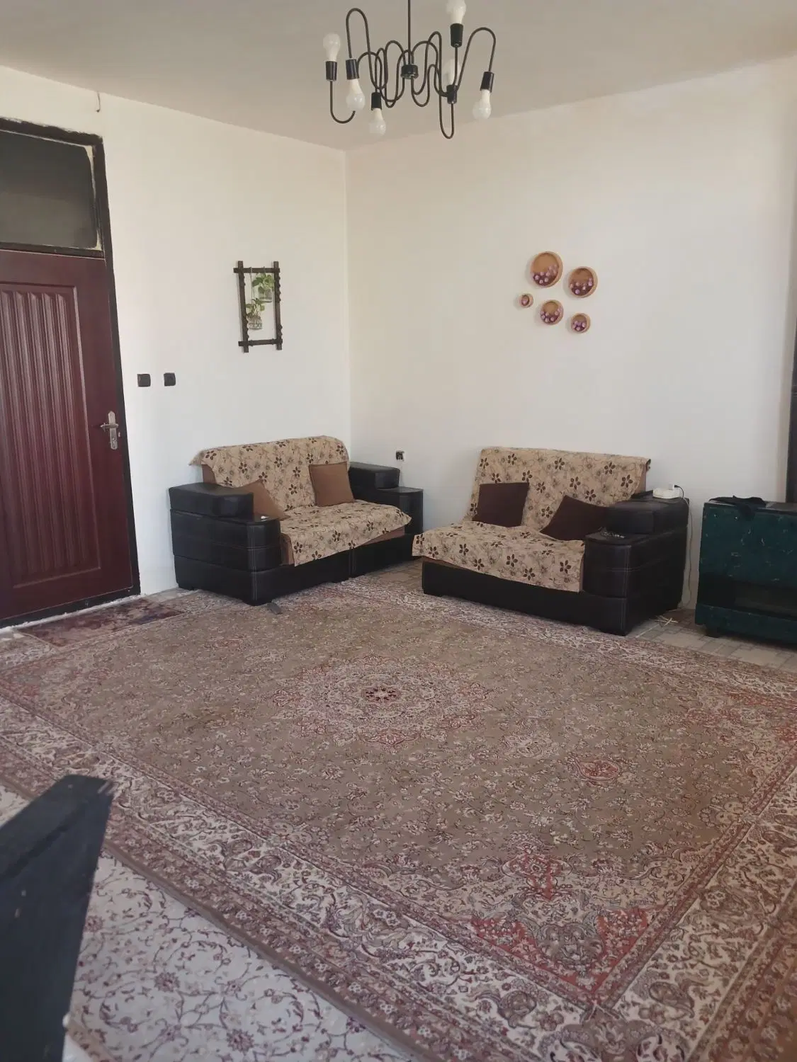 فروش خانه ۲ طبقه کنار دادگاه چغابدار کنار ۹۰ متری