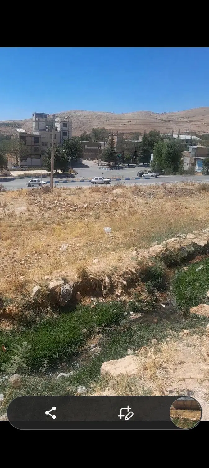 زمین مسکونی۲۰۰ متر