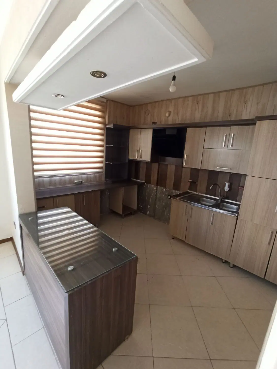 آپارتمان صدمتری سنددار فول‌امکانات