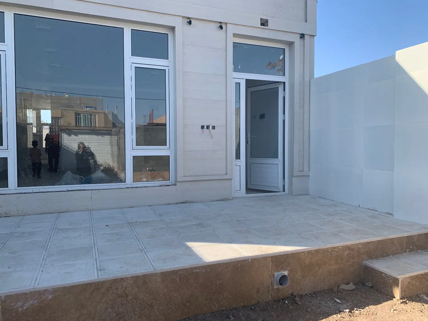 منزل ویلایی شیک نوساز صفر در روستای رهن