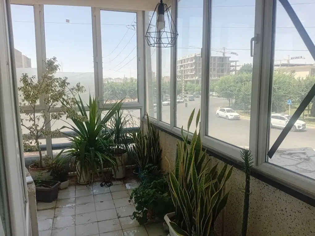 آپارتمان بر میدان سرباز ساماندهی غرق نور