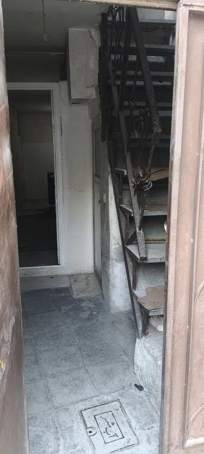 خانه 2 طبقه 60متری فروشی