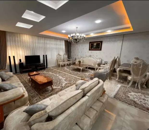 آپارتمان۱۳۰ متری_تاپ لوکیشن بلوار سمیه