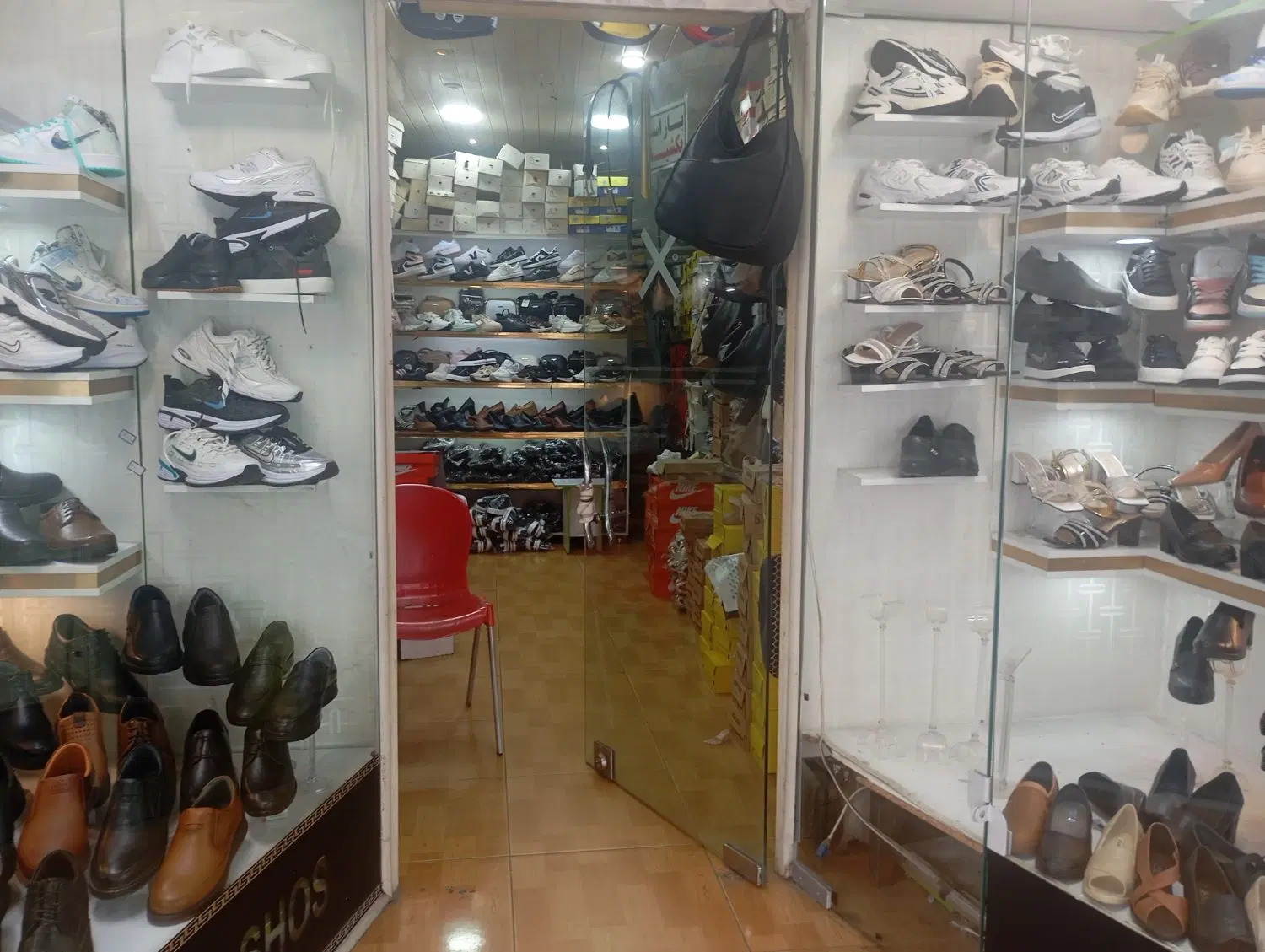 مغازه اجاره‌ای