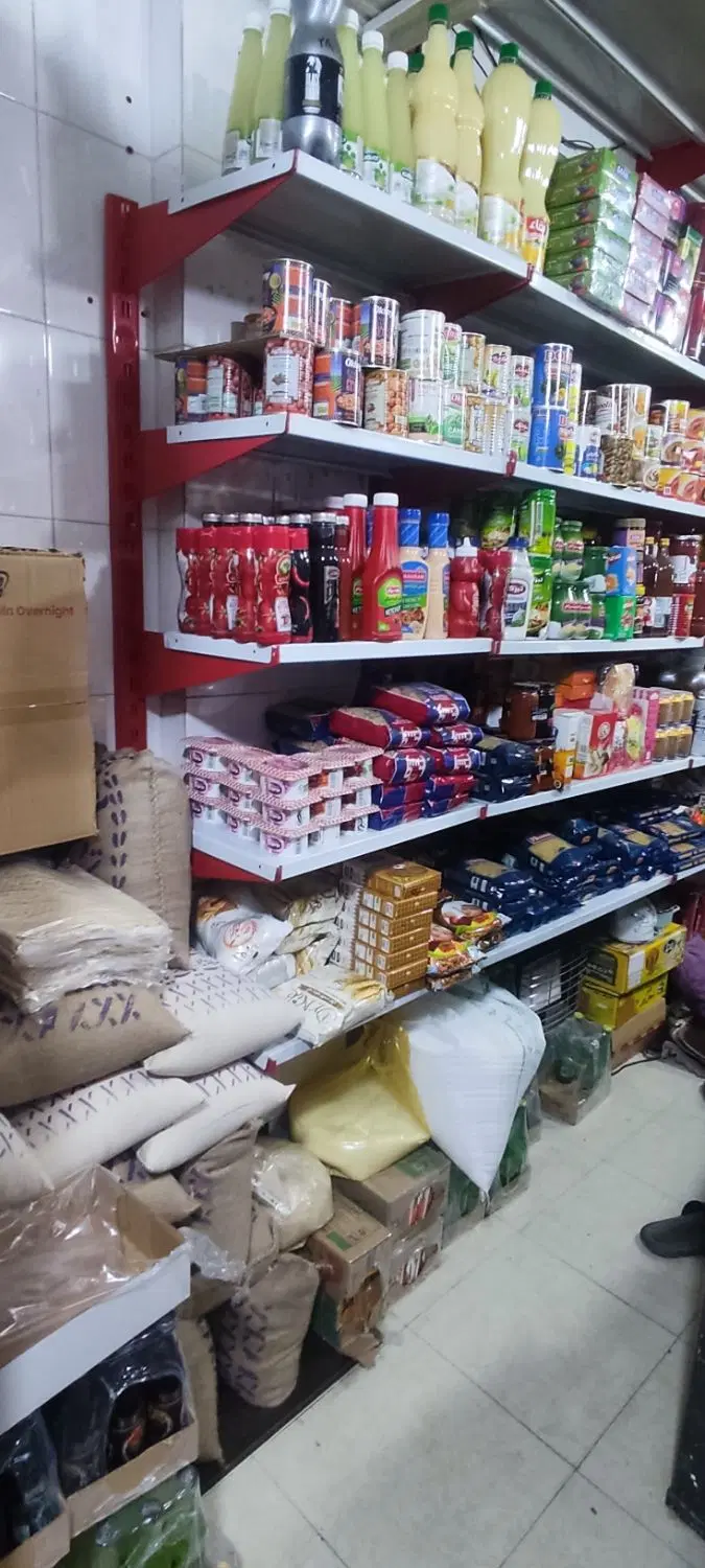مغازه کاملا بهداشتی در موقعیت عالی