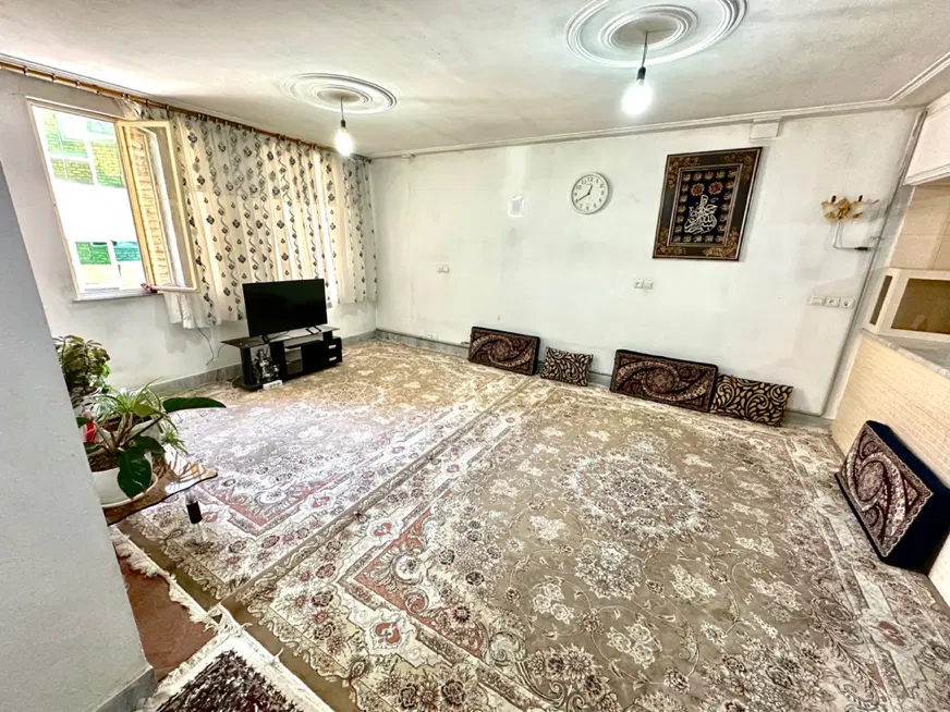 اجاره یک واحد ۸۰ متری  از دو سمت نورگیر