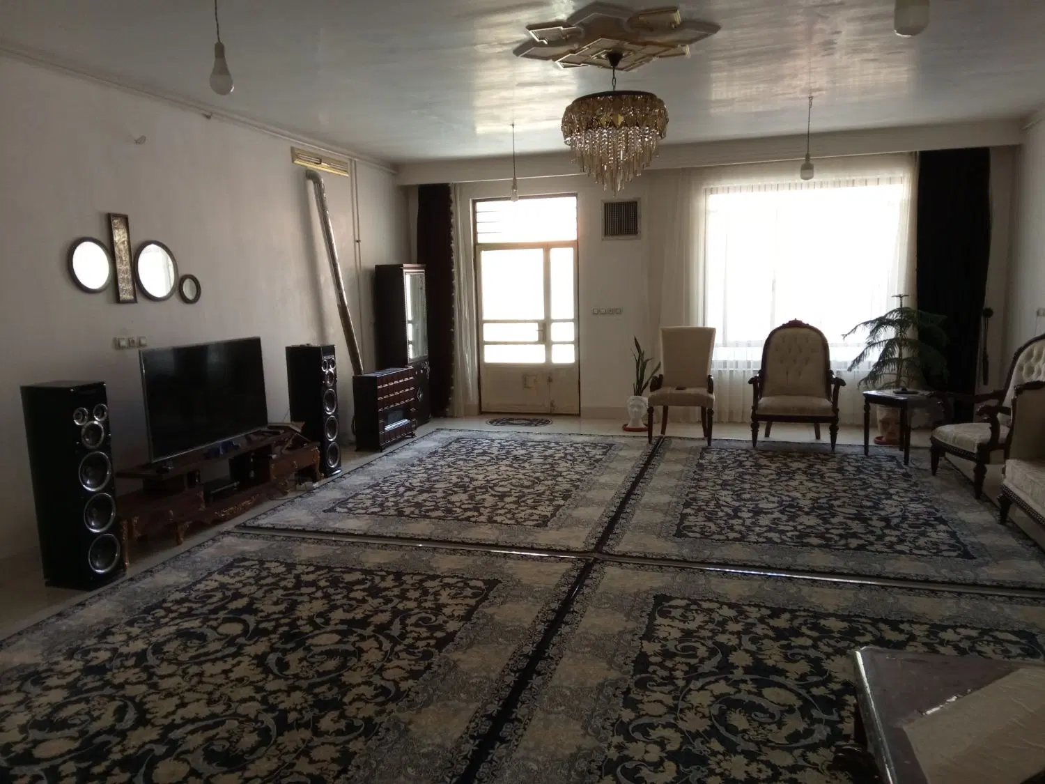خانه ویلایی فروشی در قلعه حاتم