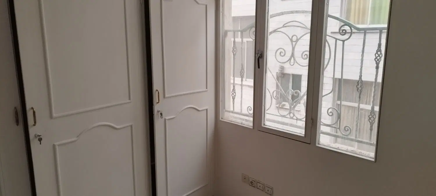 آپارتمان 50متری پارکینگ و انباری