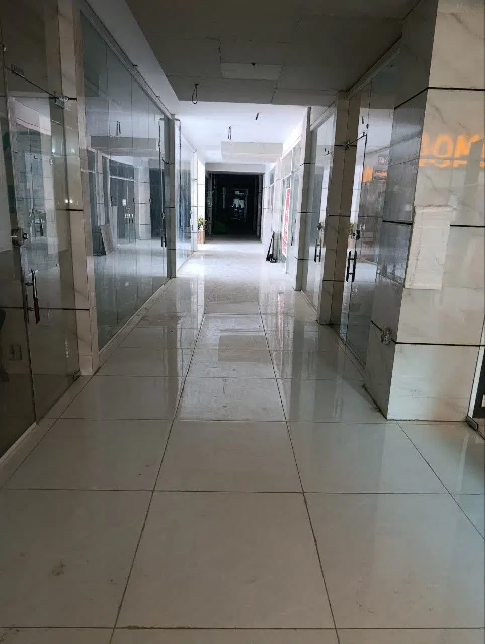مغازه فروشی آینده دار