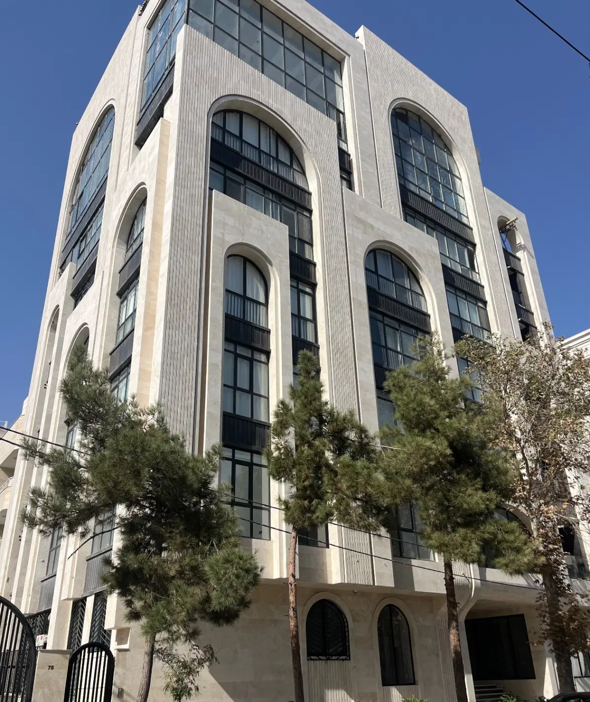 ۱۷۵ متر_امکانات هتلی_ابتدای هنرستان