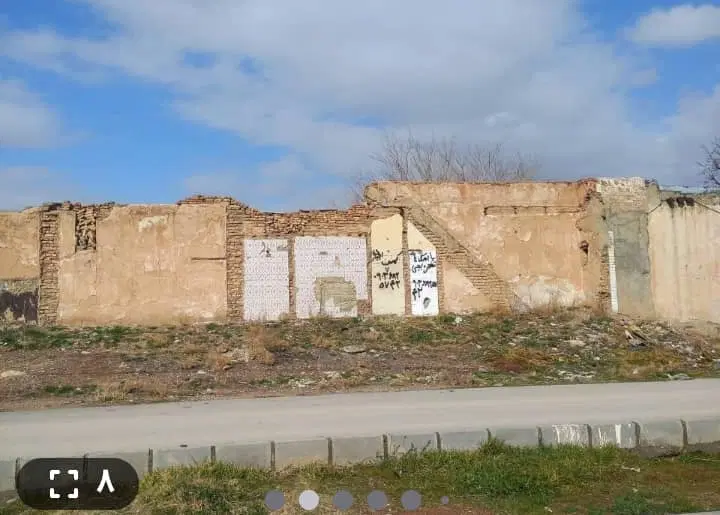 خانه کلنگی با متراژ 210 ،دوکله دارای سند تکبرگ