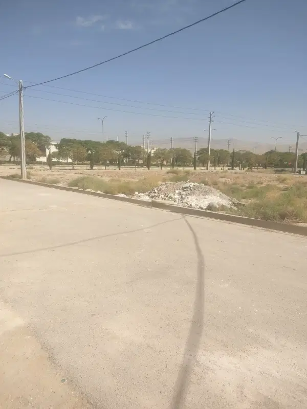 زمین فروشی
