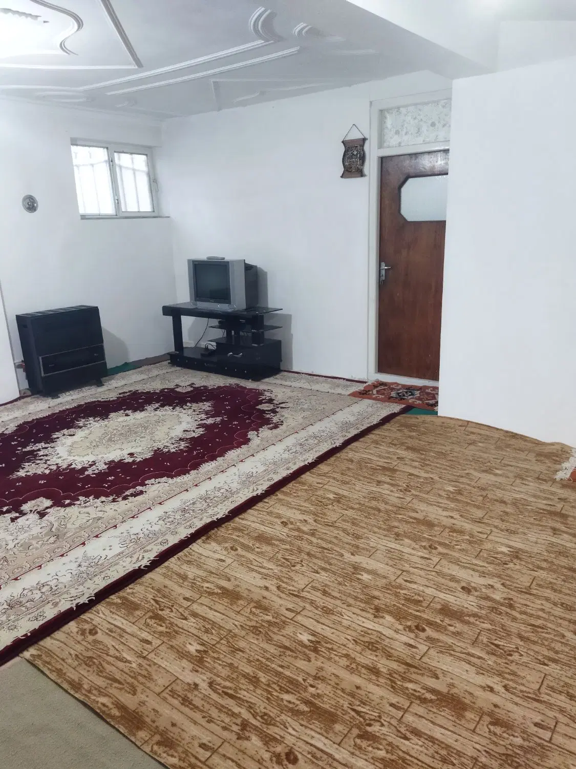 اجازه خانه ویلایی کنار رودخانه