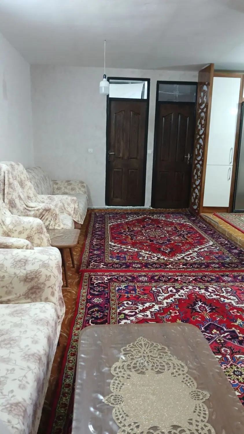 حیاط۷۰مترسندسه راه بهشتی شهیدقره باغی مفتح پل ارم