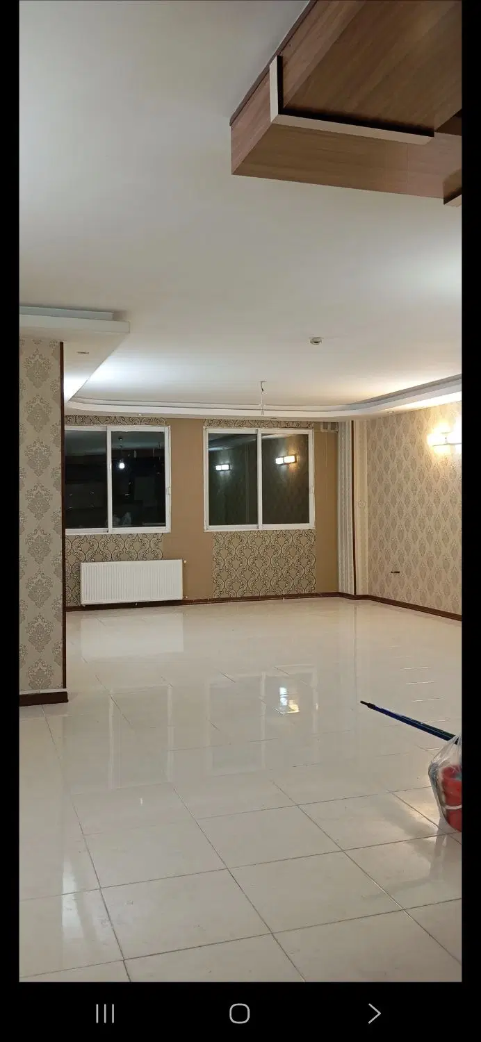 اپارتمان ۱۲۵ متری سه خواب رو به افتاب