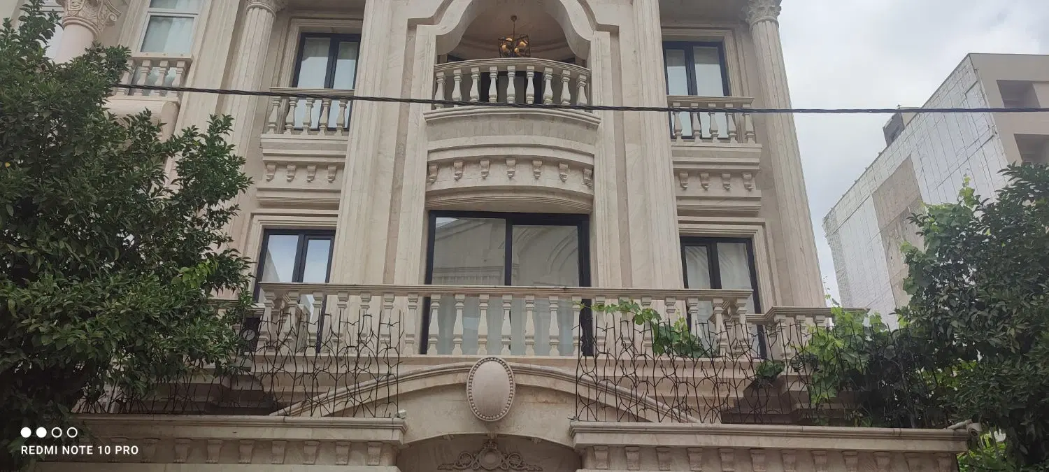 تجاری بر خیابان سرابی
