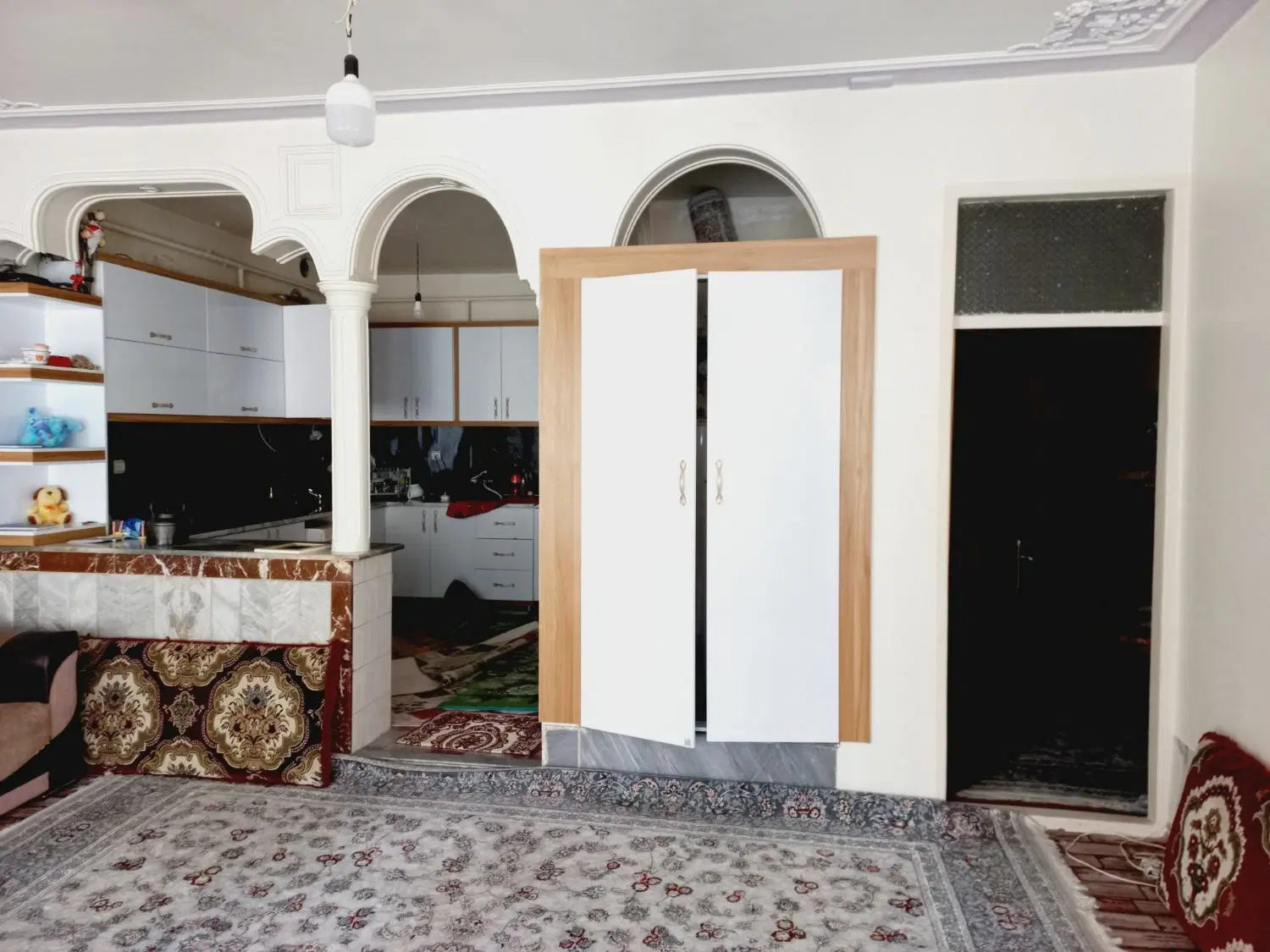 یک واحد ۱۰۰متر در شهرک ارم