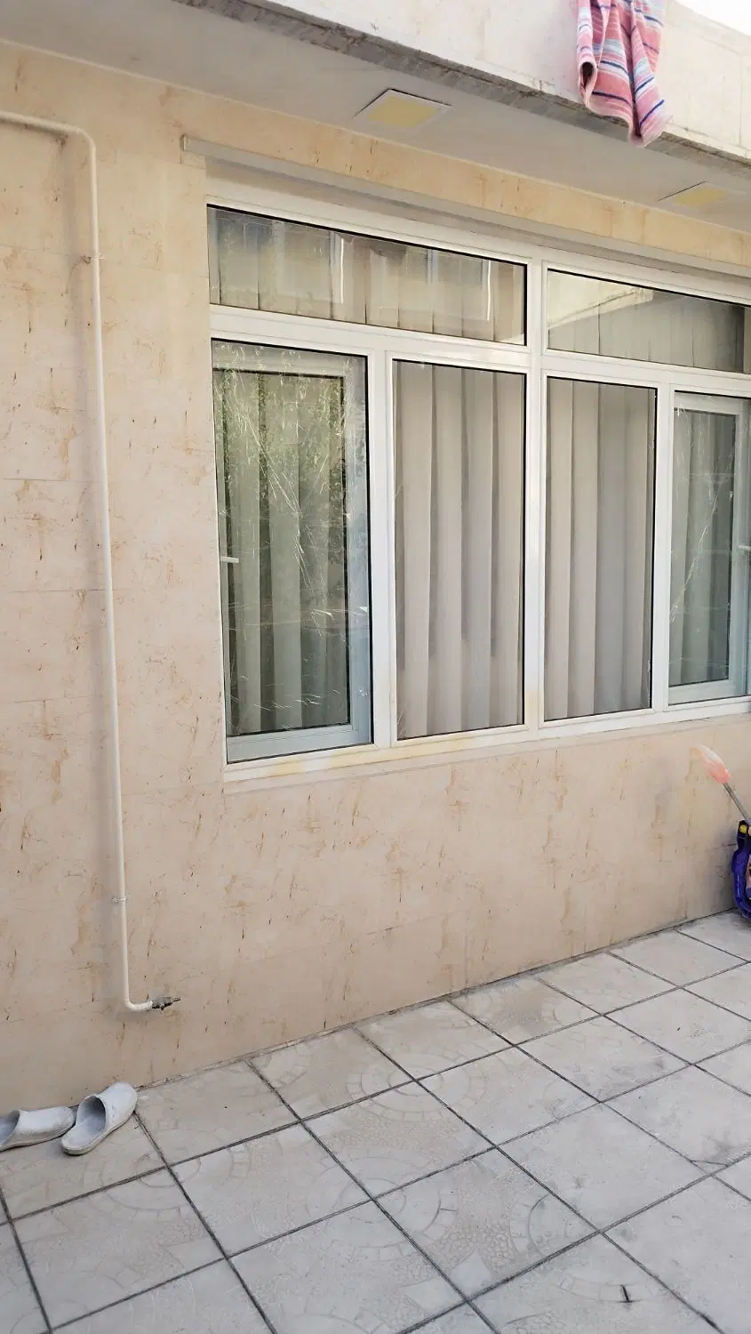 یک باب منزل مسکونی