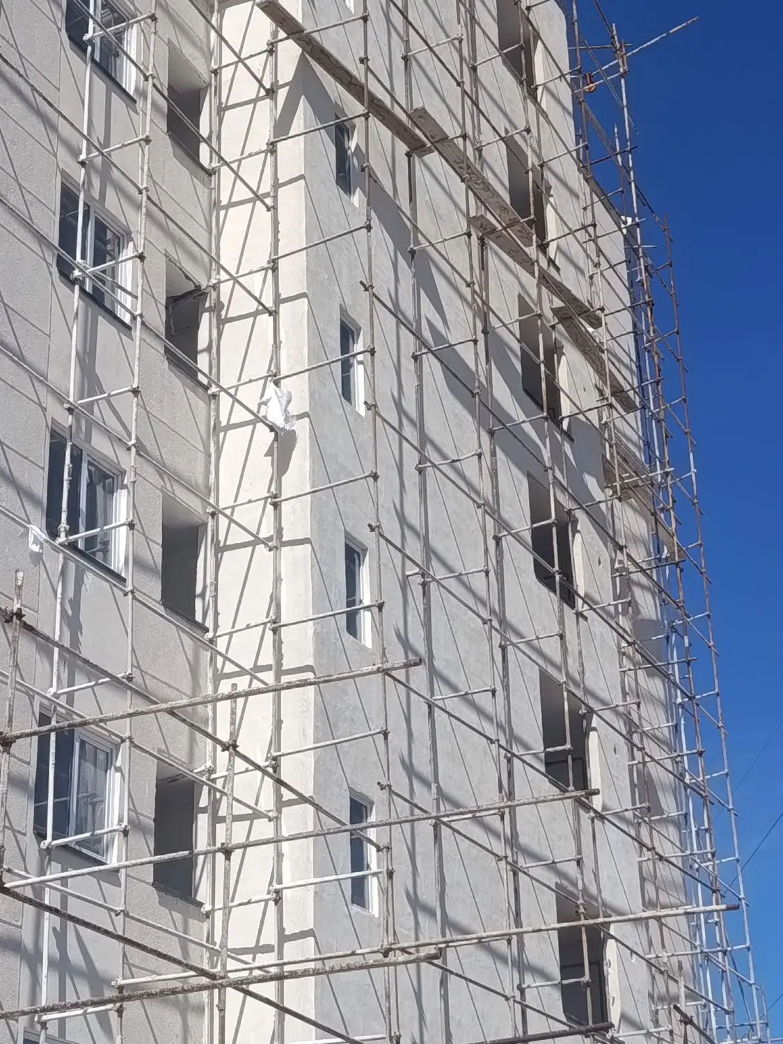 آپارتمان بعثت،دانشسرا