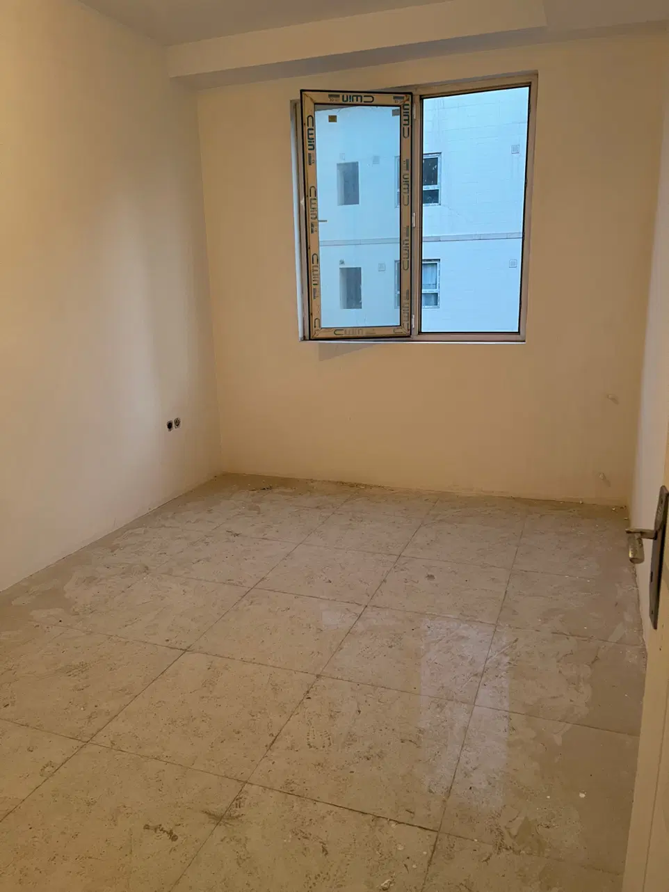 اپارتمان ۱۴۰ متری خوش نقشه