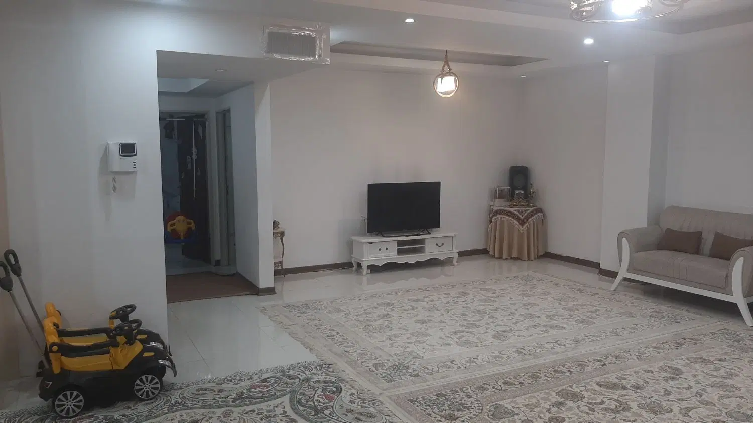 تک واحدی فرشته