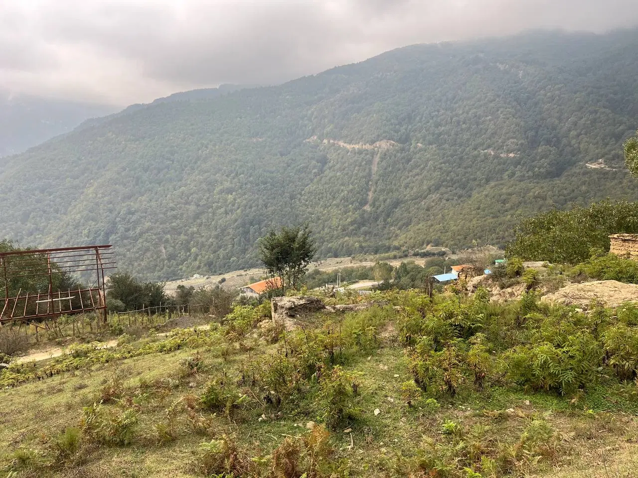 زمین روستای کارمزد