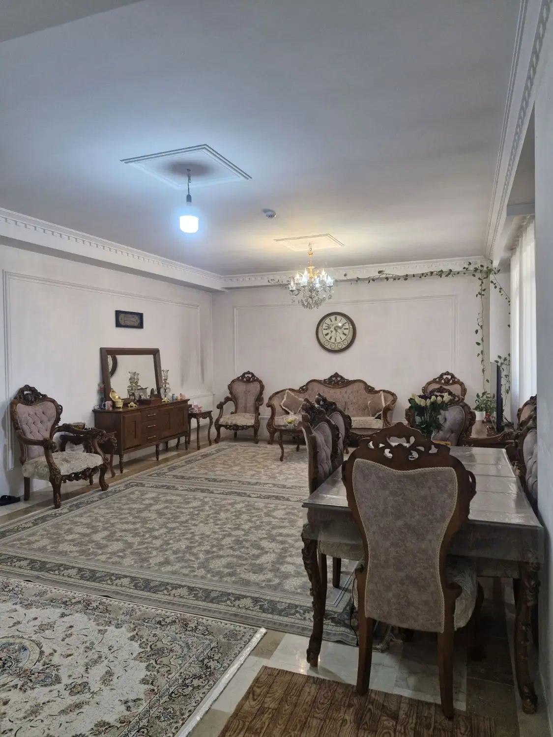خونه ۱۰۰ متری با تمام امکانات
