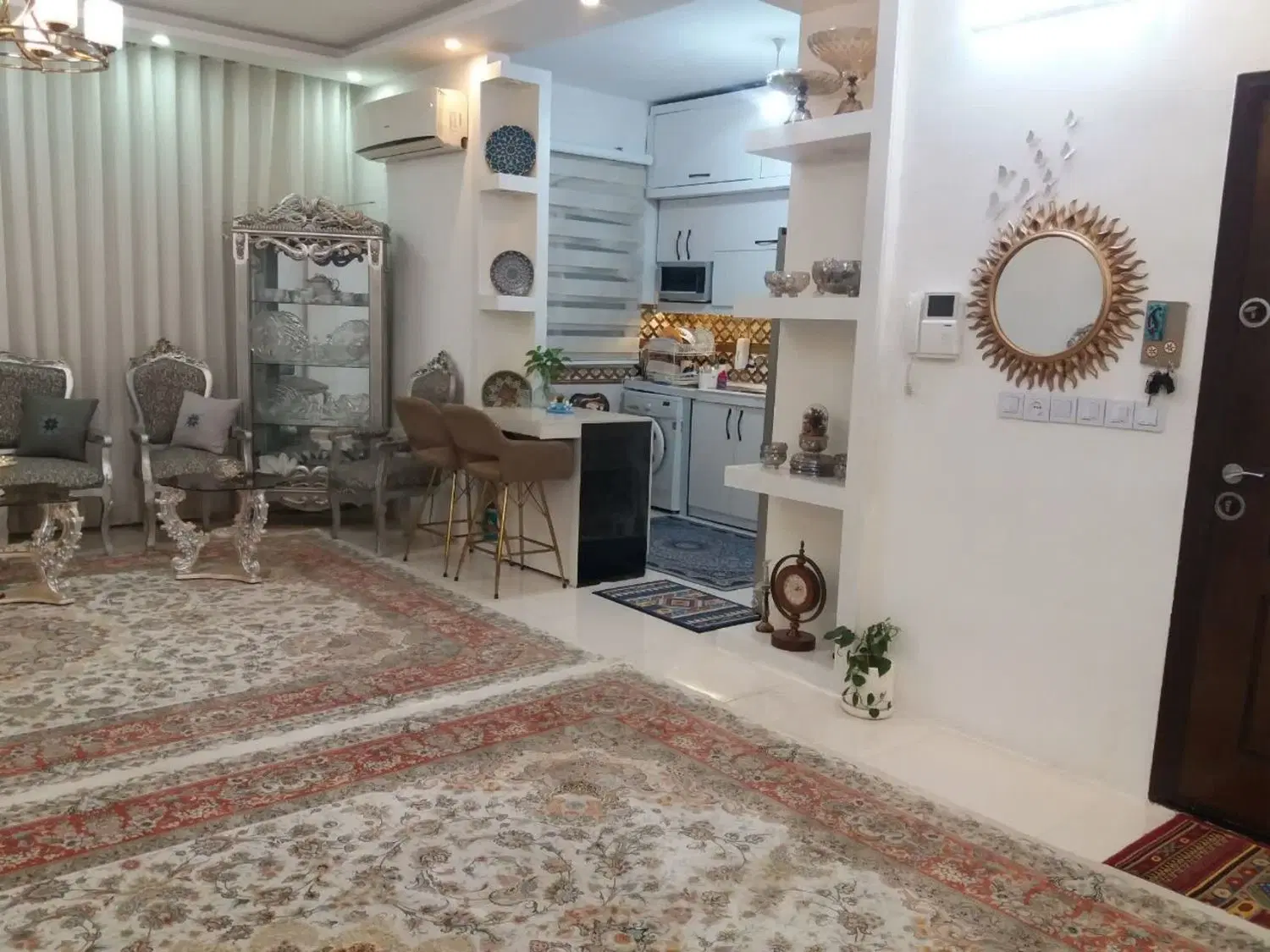 آپارتمان ۱۱۰ طبقه دوم