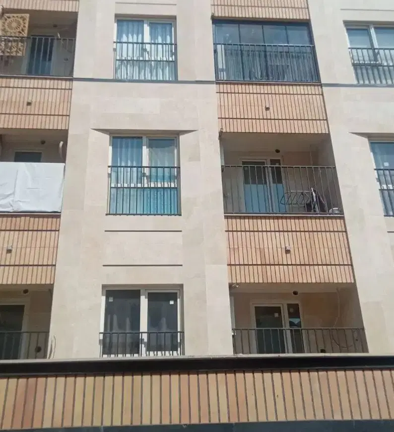 حدود ۱۲۵ متر ۳خواب کلید نخورده فول امکانات