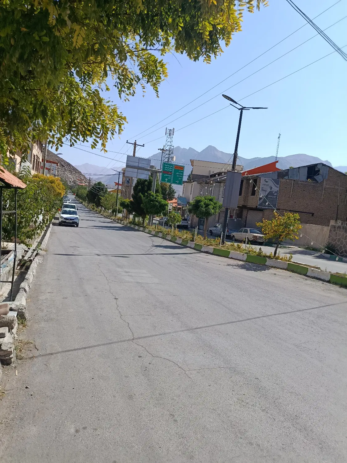 فروش زمین تجاری در رینه