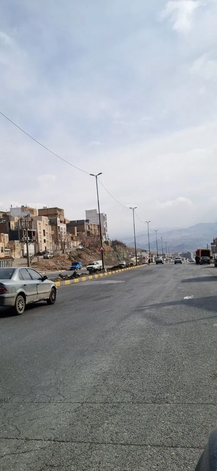 دوبلکس دوخوابه و پیلوت و مغازه درفرجه اتوبان حسینی