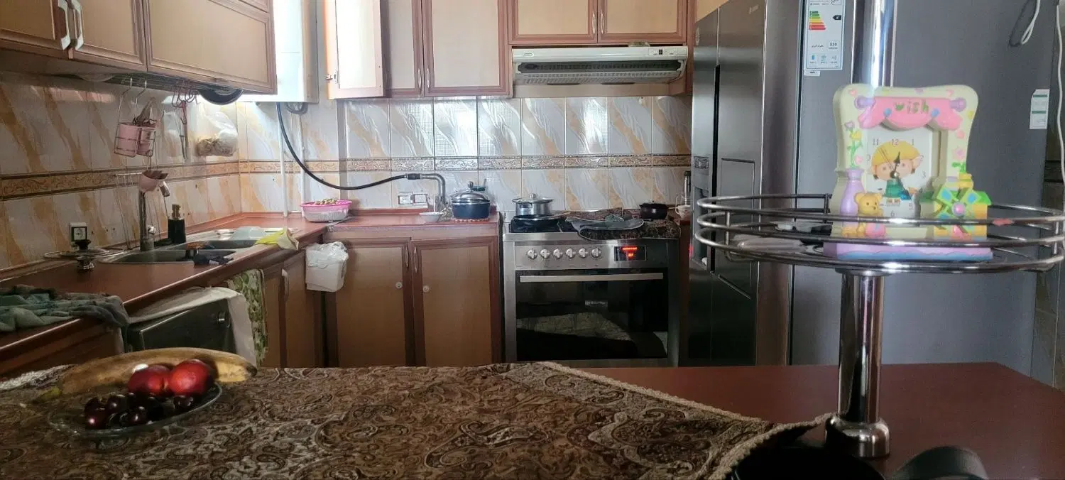 ساختمان ۳ طبقه با یک بهار خواب