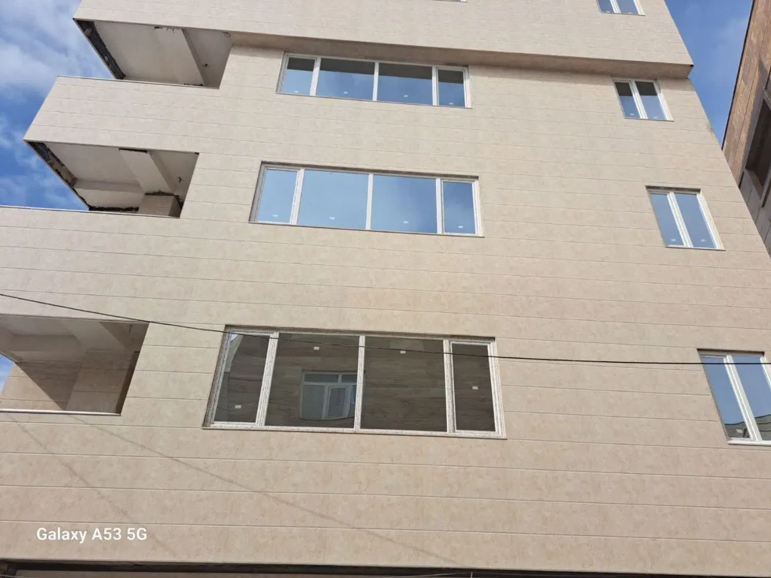 آپارتمان ۱۰۰ متری خیابان دهخدا
