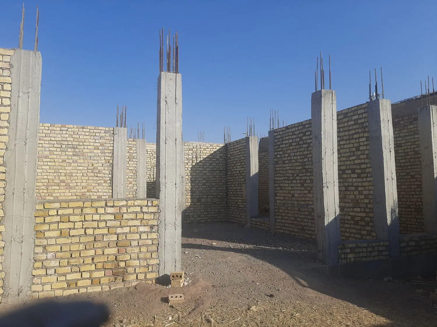 فروش زمین نیمه ساز علی آباد انقلاب خ باقریان ۱۲
