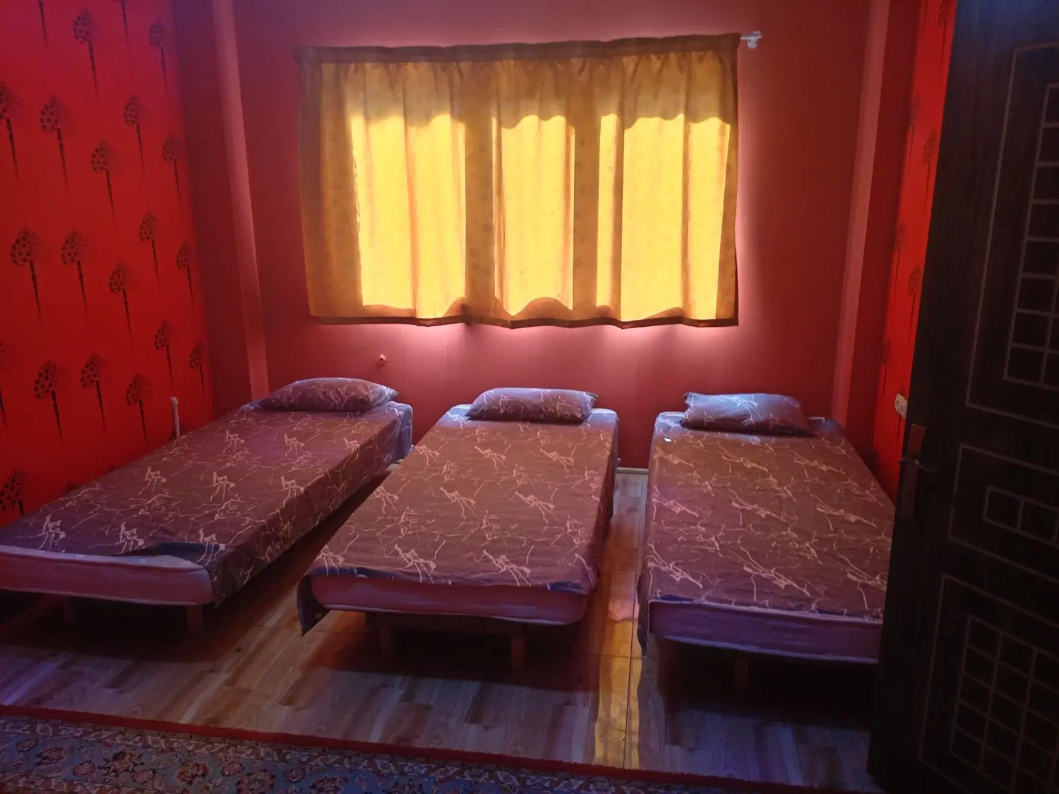 سویت۵دقیقه پیاده تا حرم با پارکینگ