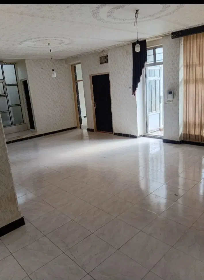 منزل اجاره ای بر خیابان امام خمینی هرسین