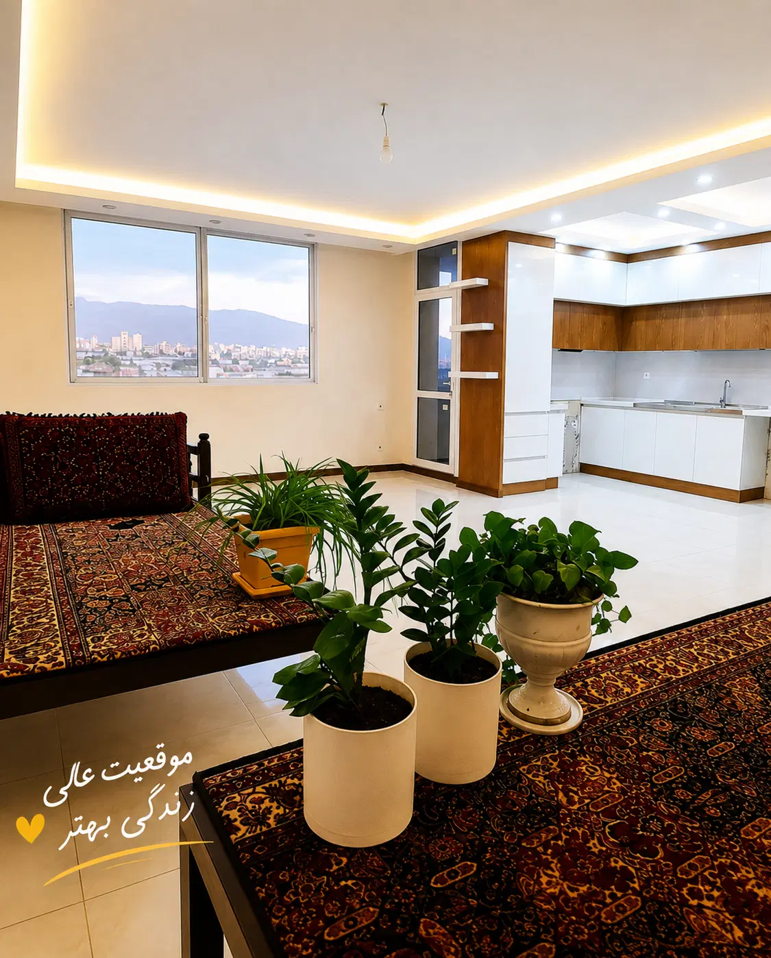 فروش آپارتمان ۱۰۰ متری ۲ خواب پر نور خیابان ادیب