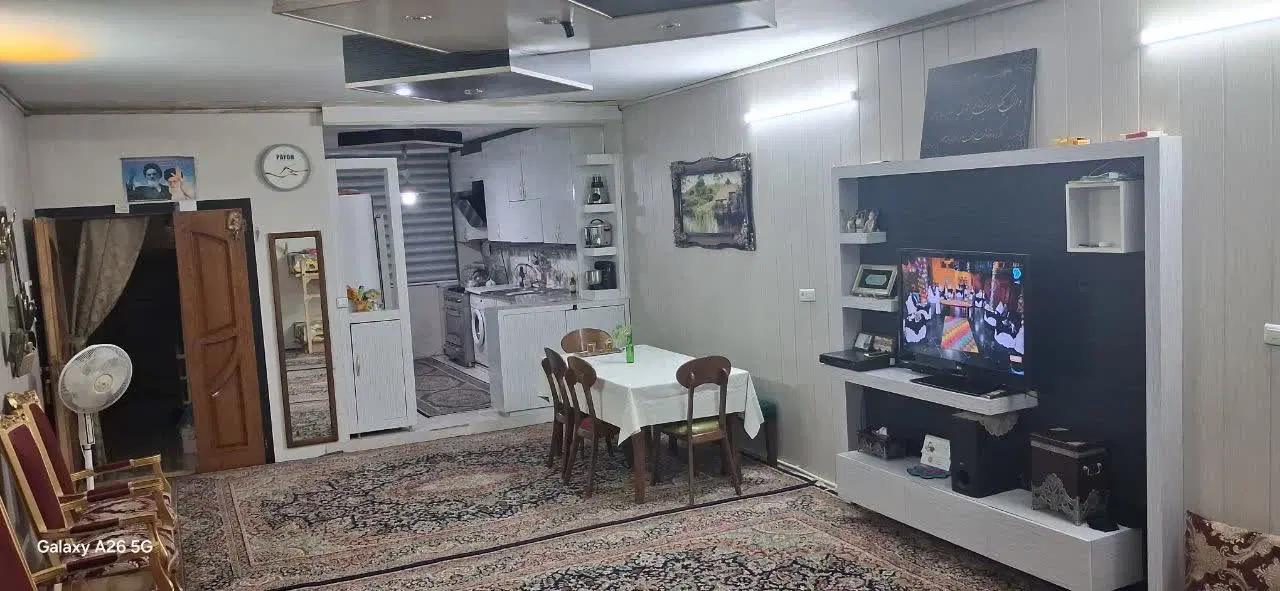 رهن کامل خانه ۹۵ متری طبقه اول حیاط دار