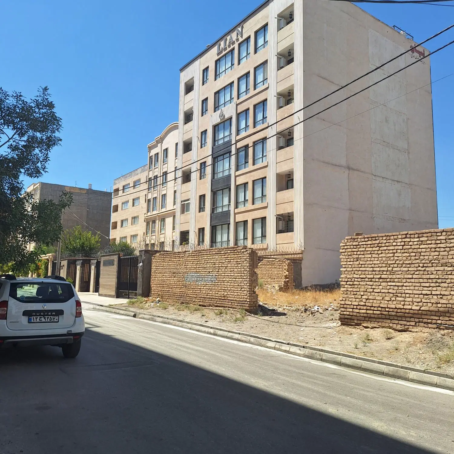 ۳۰۰ متری جنوبی