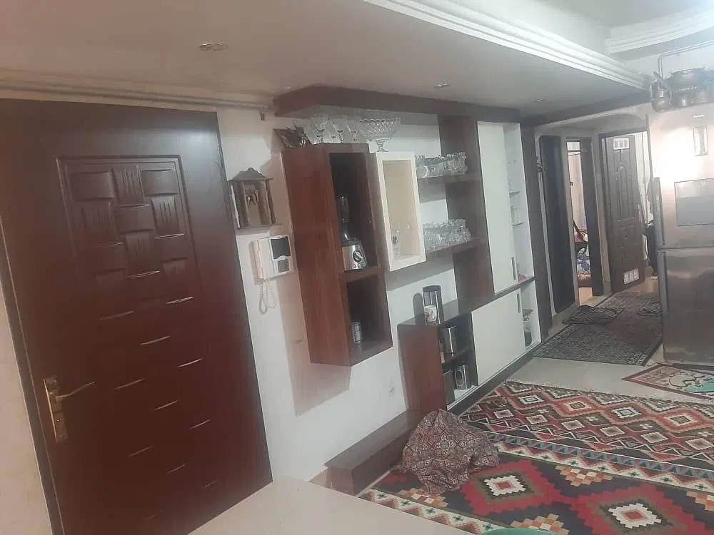 ۲ واحد ۹۰ متری روی پارکینگ