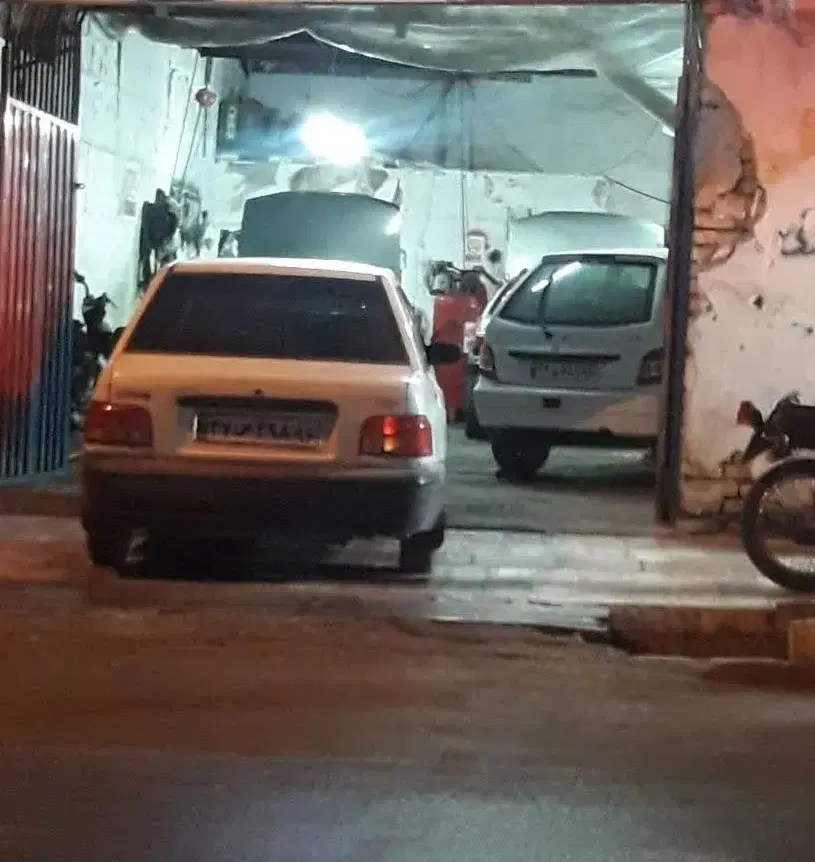 زمین به متراژ ۱۲۴ متر