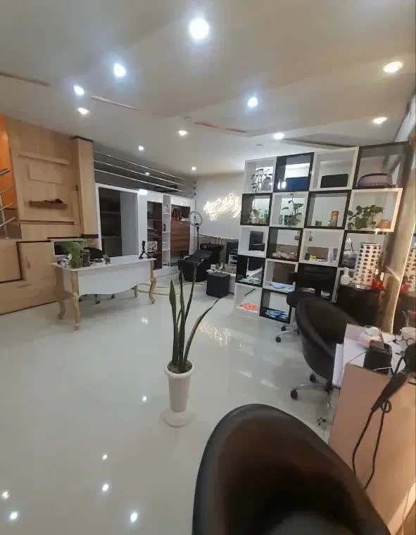 ملک مناسب ارایشگاه شیک و لاکچری