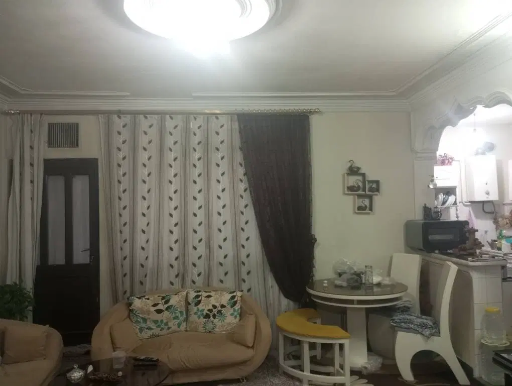 خانه طبقه دوم ۶۵ متری اجاره ای ۴۸۰ رهن کامل