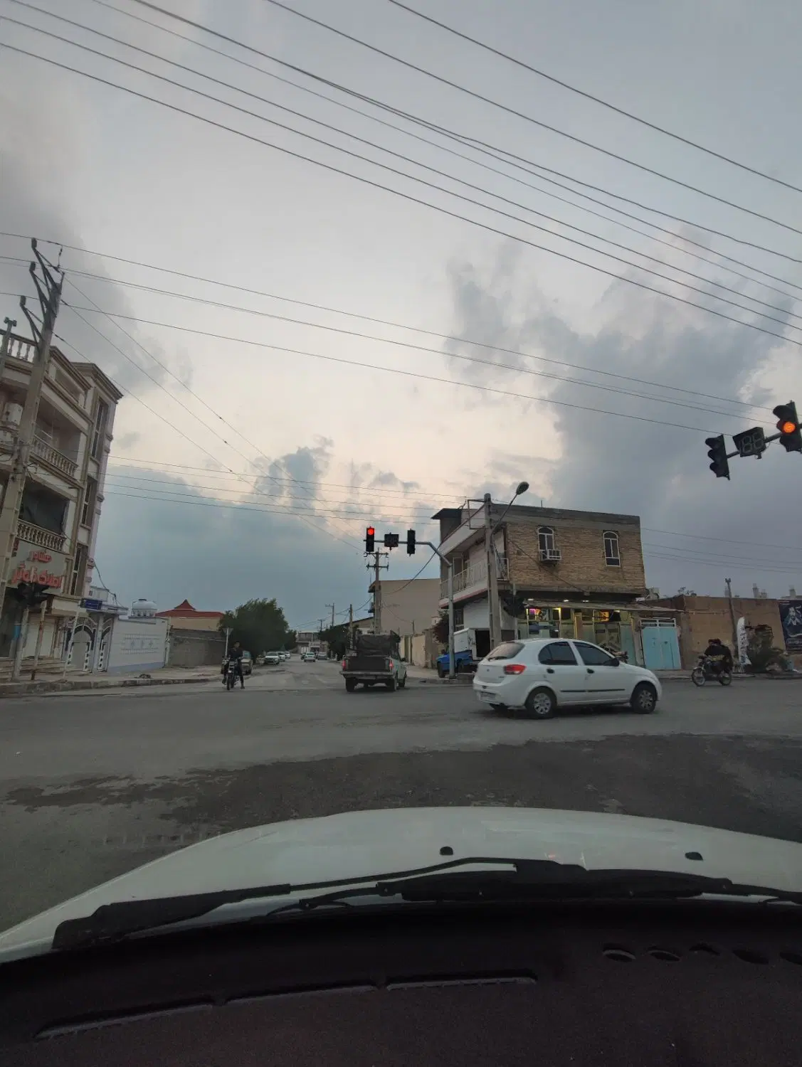 مسکن شهرسازی خورموج. ۳واحدی