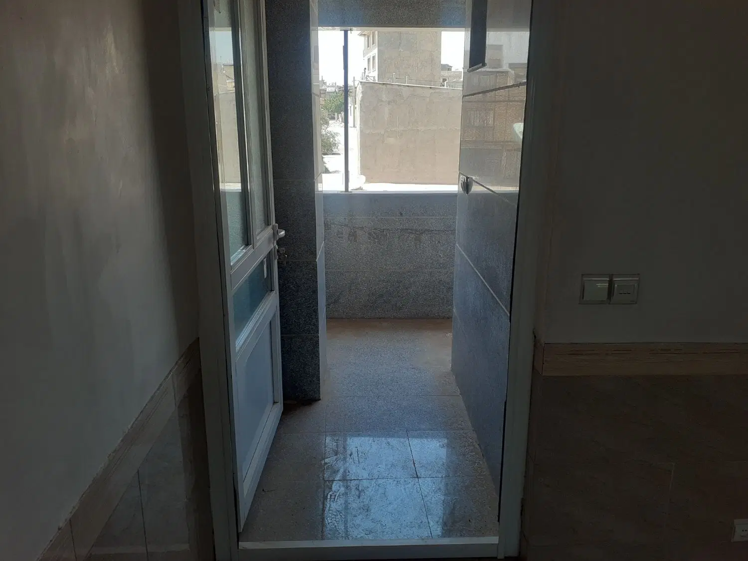 اجاره یک واحد مسکونی بر خیابان بهشتی