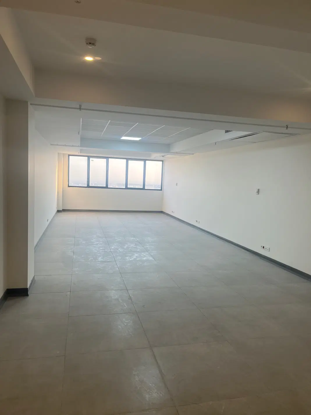 فروش سنداداری نوساز با ۲پارکینگ سندی متراژ متنوع